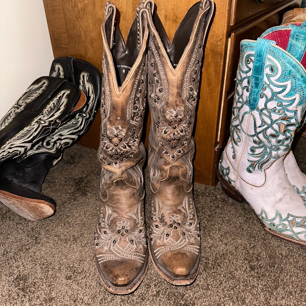 Brown Santorini cowgirl boots from Lane